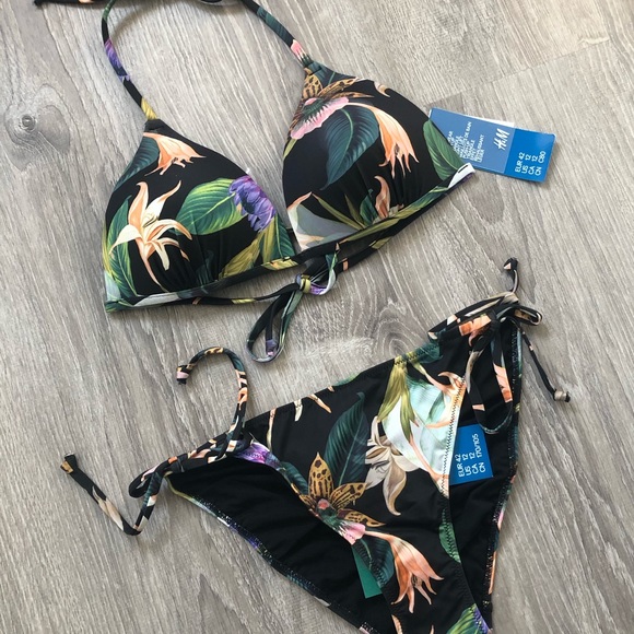 H&M Other - ⭐️BNWT beautiful H&M push up bikini size 12